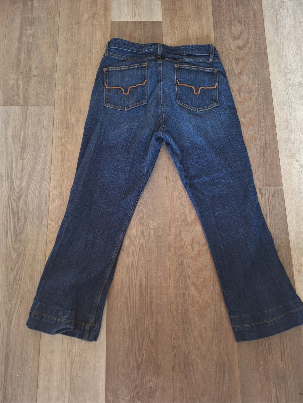 Kimes, Jennifer Women's Dark Blue Jeans!